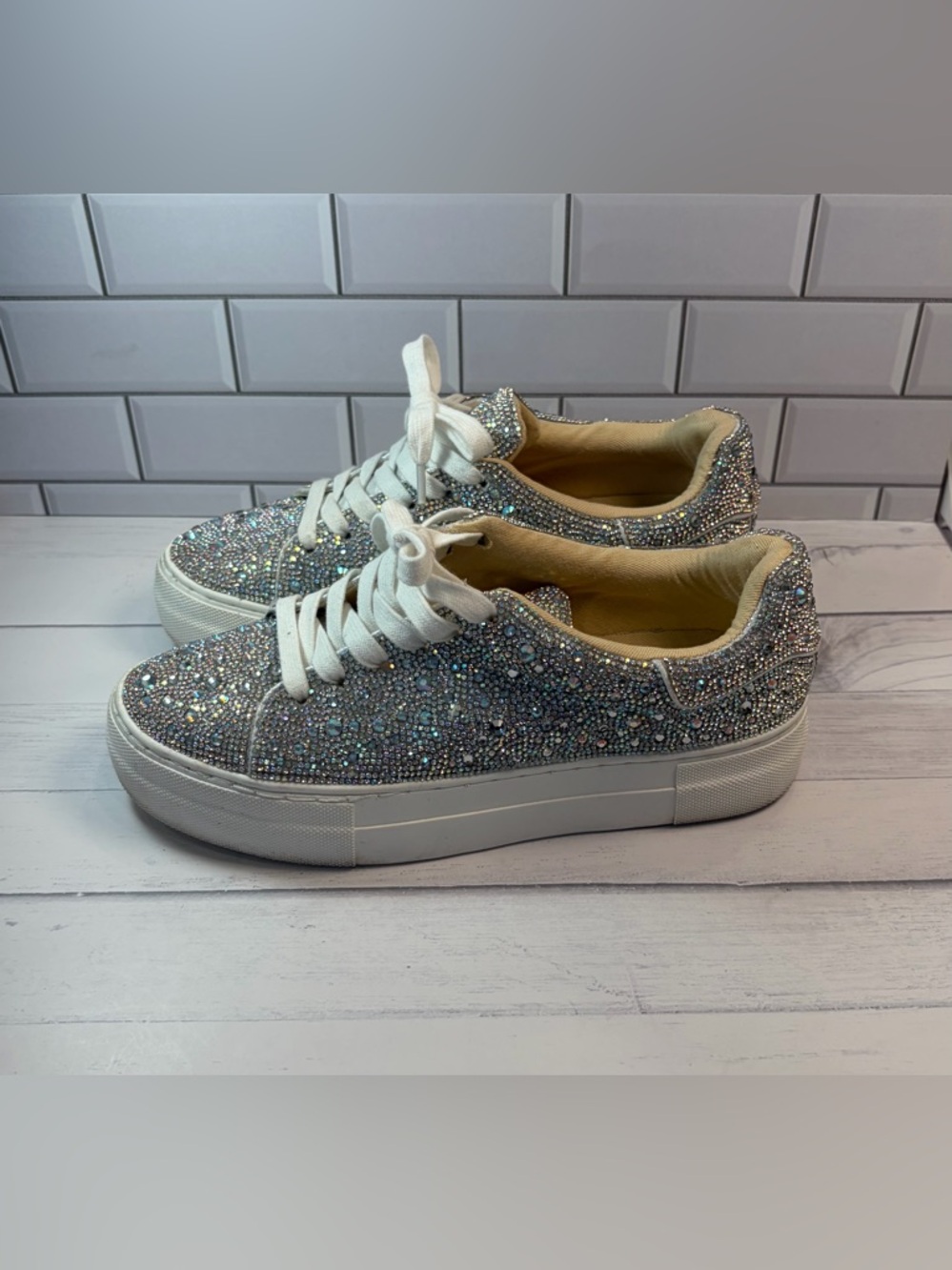 Betsey Johnson:7 M Sparkling Silver Platform Sneakers - Women's Glitter Lace-Up